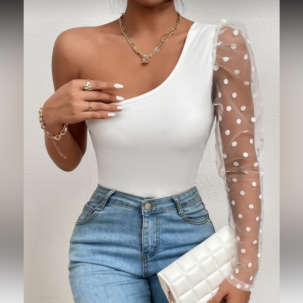 One-Shoulder White Ribbed Bodysuit with Sheer Polka Dot Sleeve SHEIN